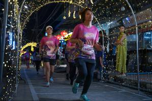 BIB: 18432, 18429
                            <button type="button" onclick="openModal(24677041)" class="btn btn-primary btn-sm float-right btn-popup" data-toggle="modal" data-target=".modal-high-quality">
                        <i class="fas fa-shopping-cart"></i> Add to Cart
                    </button>
                                            <button type="button" onclick="isThisMe(24677041, true)" class="btn btn-success btn-sm float-right btn-popup btn-isme hidden" data-toggle="tooltip" data-placement="bottom" title="นี่คือรูปของคุณใช่ไหม คลิกที่นี่เพื่อเอาเข้าอัลบั้ม">
                        <i class="fas fa-plus"></i> Add to album
                    </button>
                    <button type="button" onclick="isThisMe(24677041, false)" class="btn btn-warning btn-sm float-right btn-popup btn-isnotme hidden">
                        <i class="fas fa-ban"></i> Remove from album
                    </button>